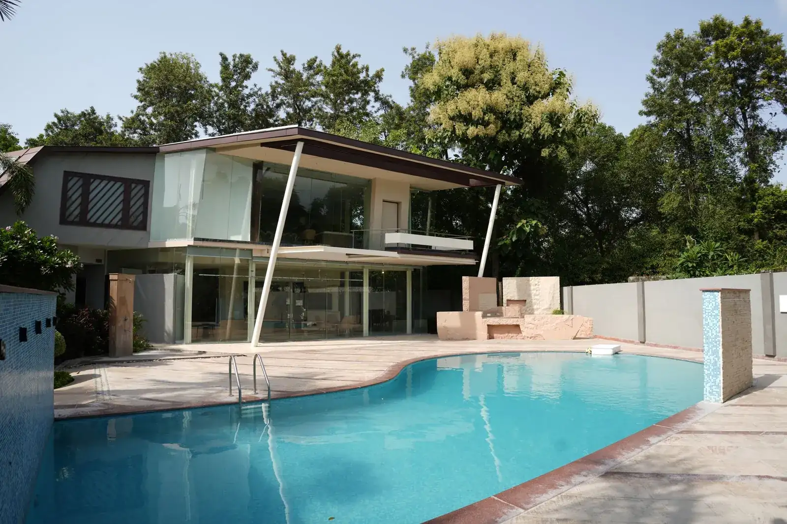 Best farmhouses in Gurgaon for private parties