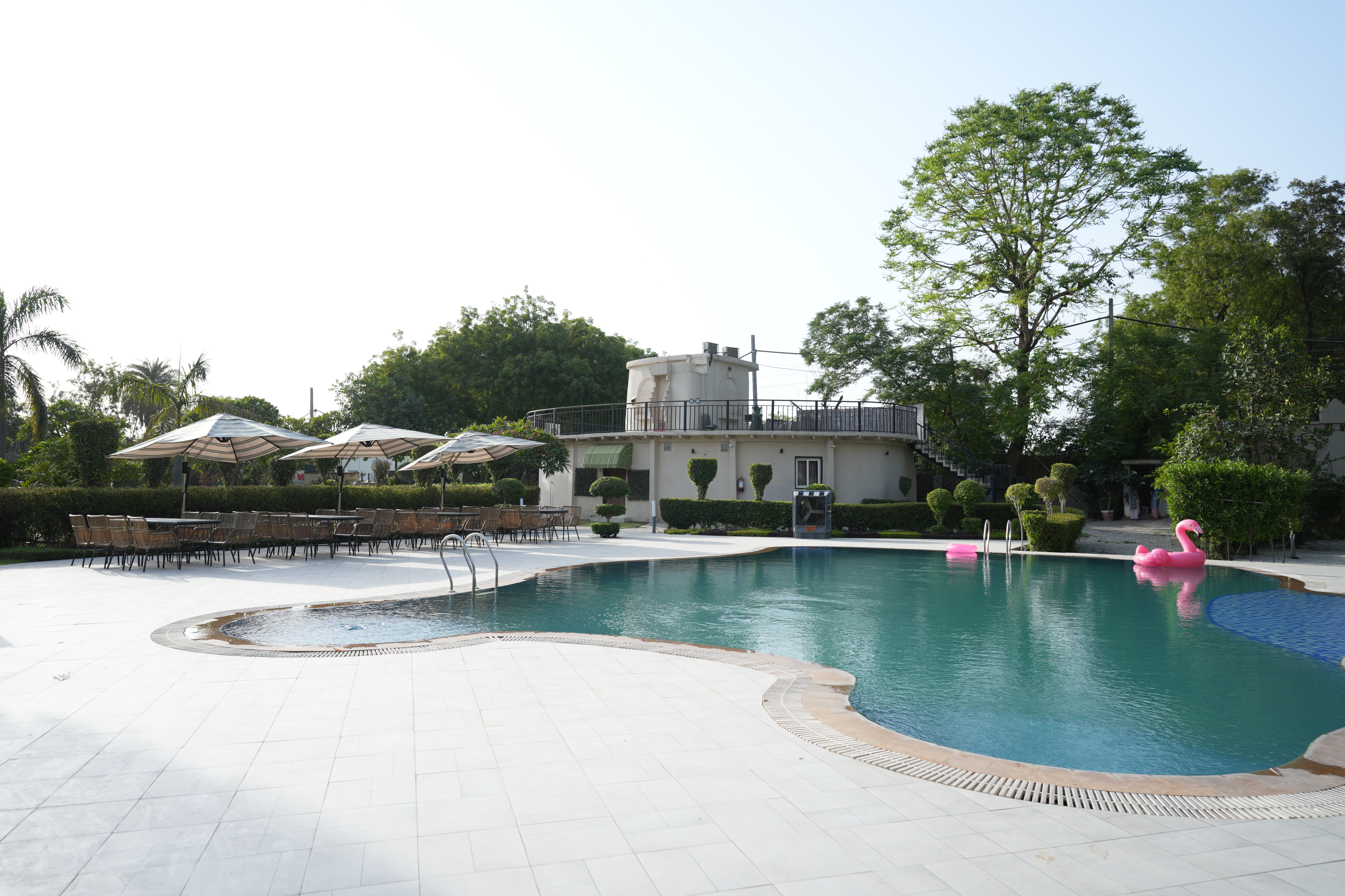 Farmhouse party venue in Delhi NCR
